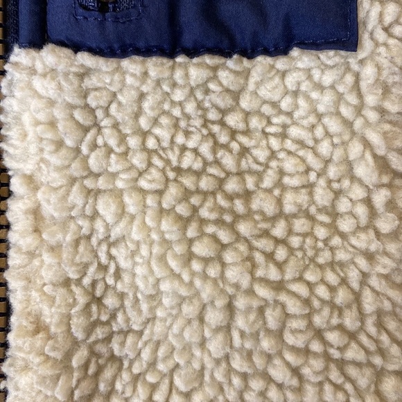 Carter’s sherpa sweater size 9months - Picture 6 of 7